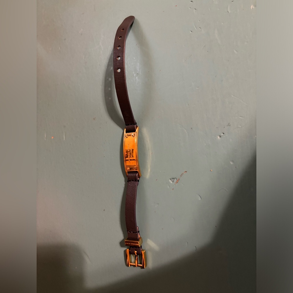 Michael Kors Leather Braclet